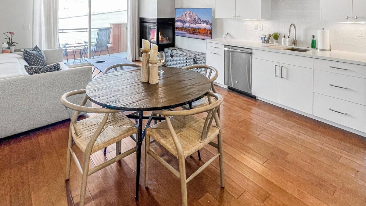Kimball Junction House | Newly Renovated, Enjoy| Sunrise and Sunset Views from Private Hot Tub