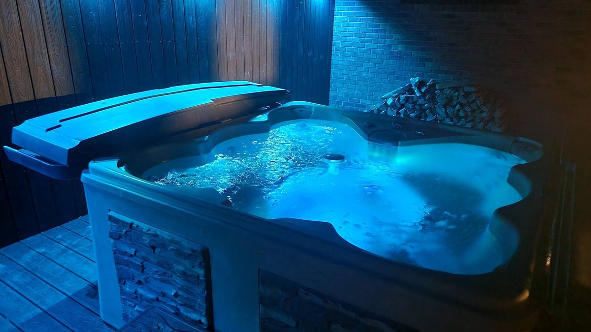 Fort Morgan House | Newly renovated farm home with Hot Tub