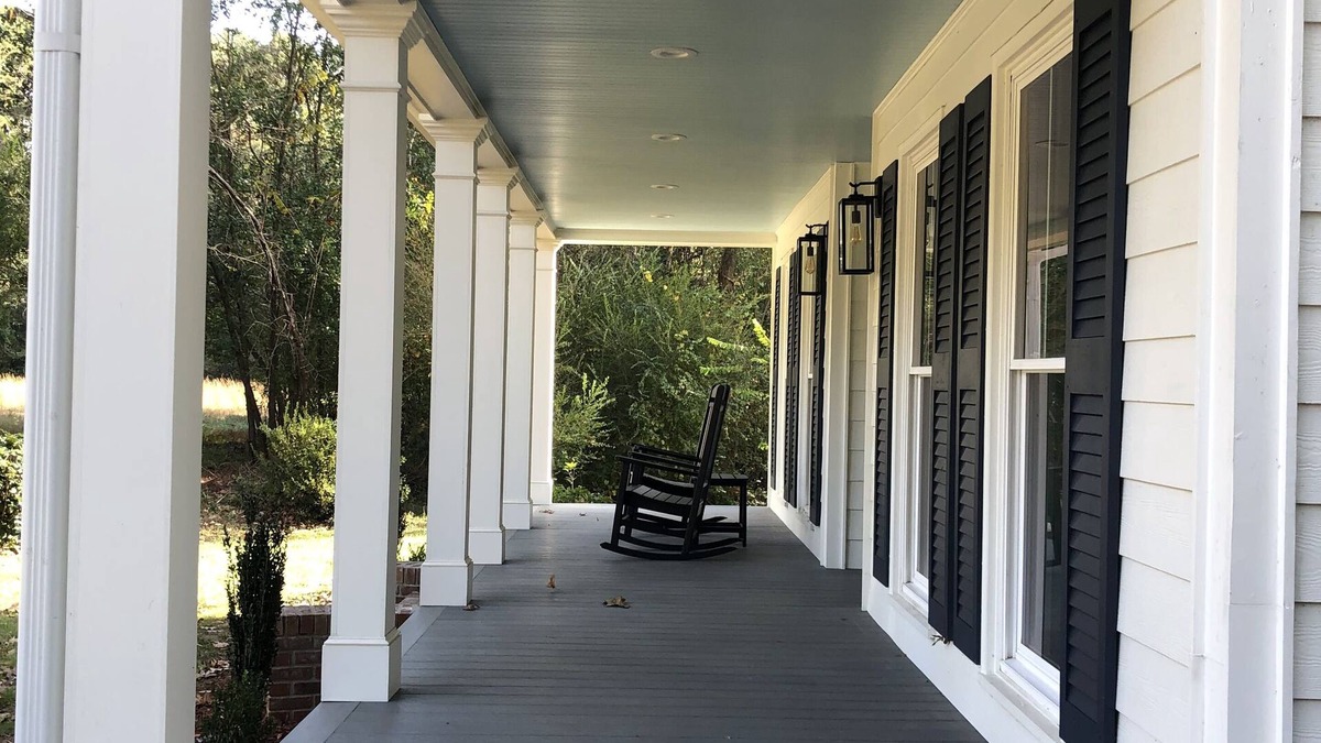 Rome House | Newly Renovated Farm House w/pool, exercise equipment, quiet neighborhood, etc
