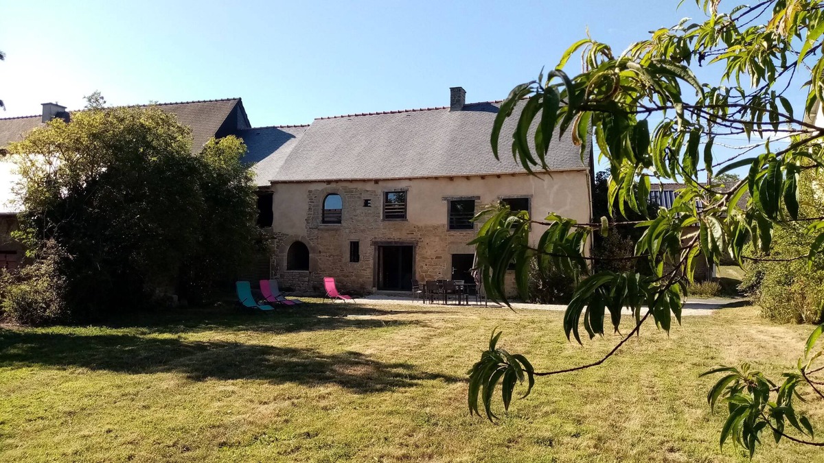 Plumaudan House | Newly renovated farmhouse on the outskirts of Dinan