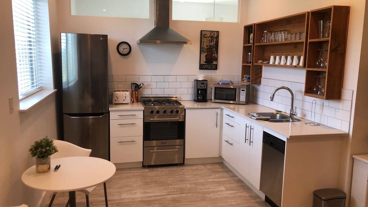 Ladysmith Apartment | Newly renovated Historical Ladysmith Building