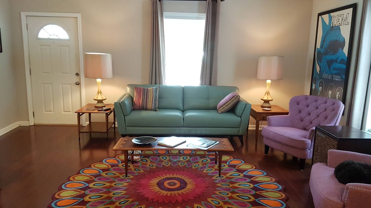 Athens House | 🎸Newly Renovated Home in Downtown Athens! Big Yard, Perfect Getaway & Tailgate