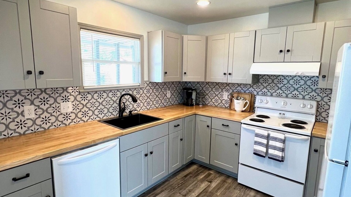 Yreka House | Newly renovated in in downtown Yreka, near hospital