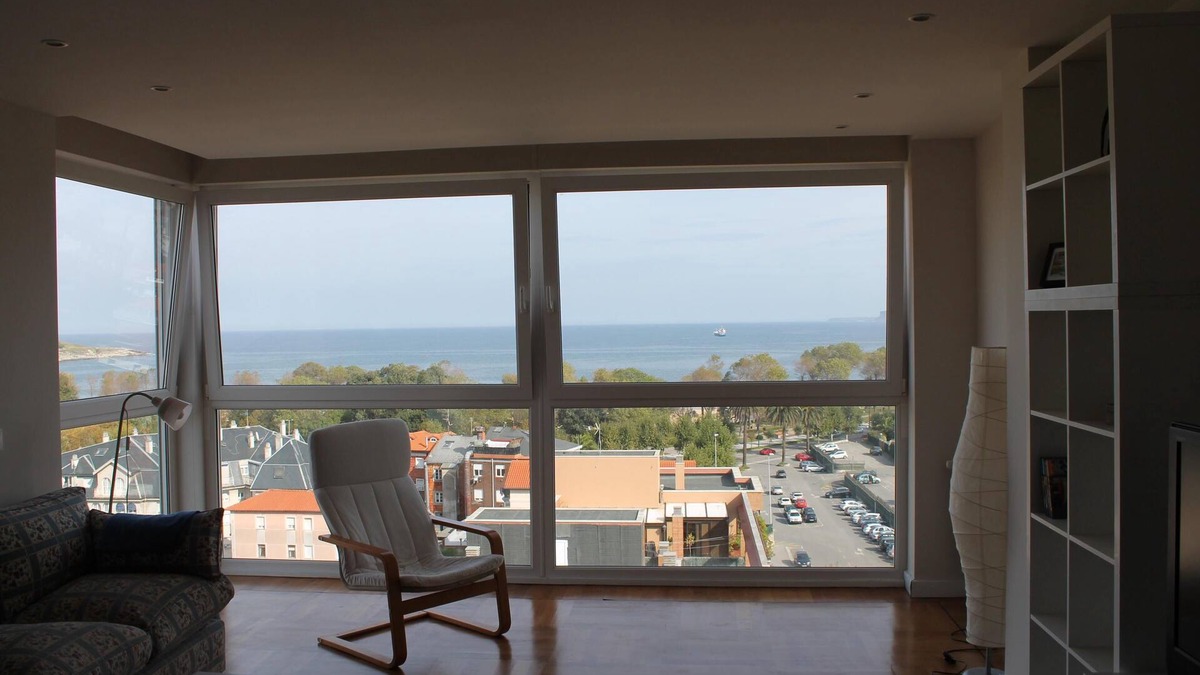Santander Condo | Newly renovated luxury apartment overlooking the Sardinero