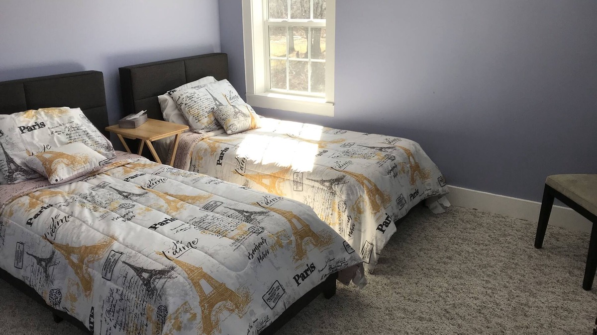 Dorset House | Newly renovated mountain view close to skiing and horse show