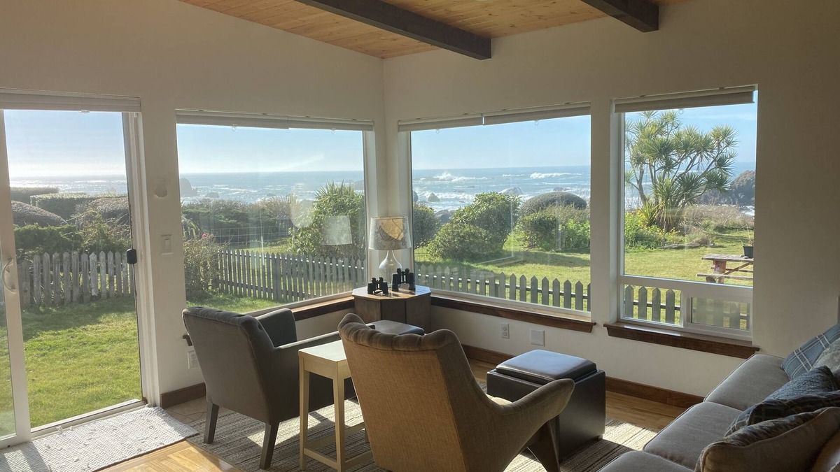 Crescent City House | Newly Renovated Oceanfront Beach House