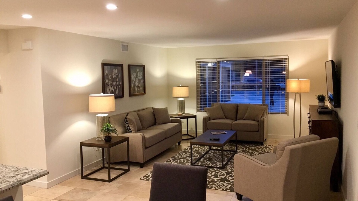 Park West Condo | Newly Renovated Residence In Heart Of Bankers Hill/Hillcrest/Balboa Park
