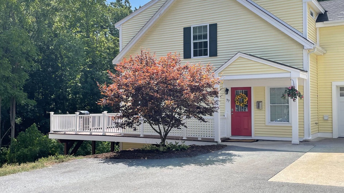 North Chelmsford Apartment | Newly renovated, spacious, clean, 3-bedroom home.