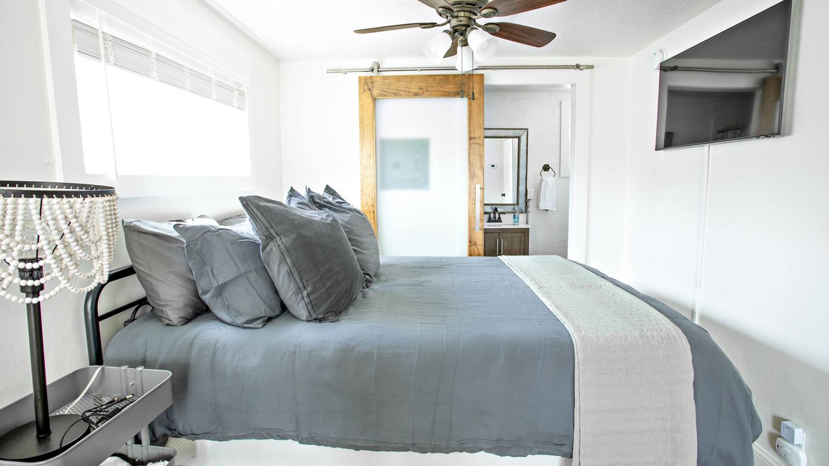 Hagerstown Apartment | Newly renovated studio in Hagerstown-Self Check-in