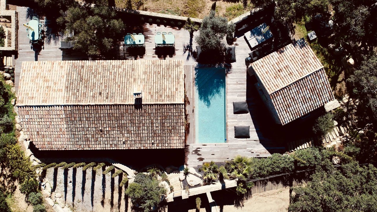 Pinarellu Villa | Newly Renovated Traditional Beach House Unique in Corsica