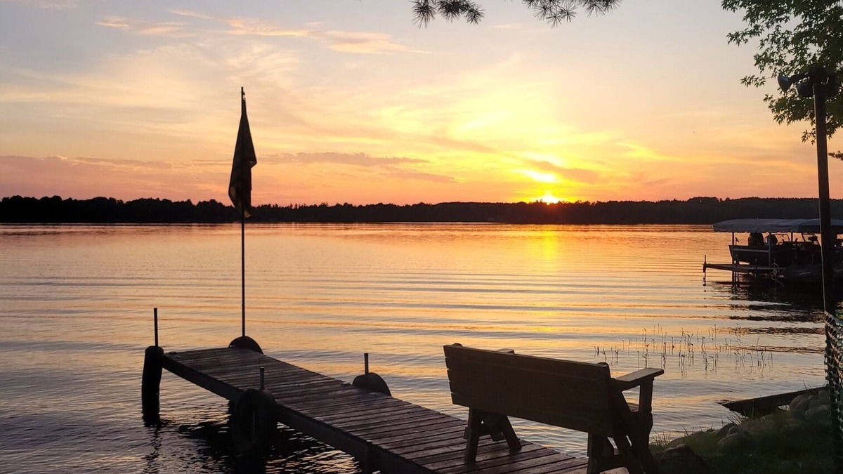 Price County Cabin | Newly Renovated - Lakefront Cabin on the Historic Pike Lake Chain