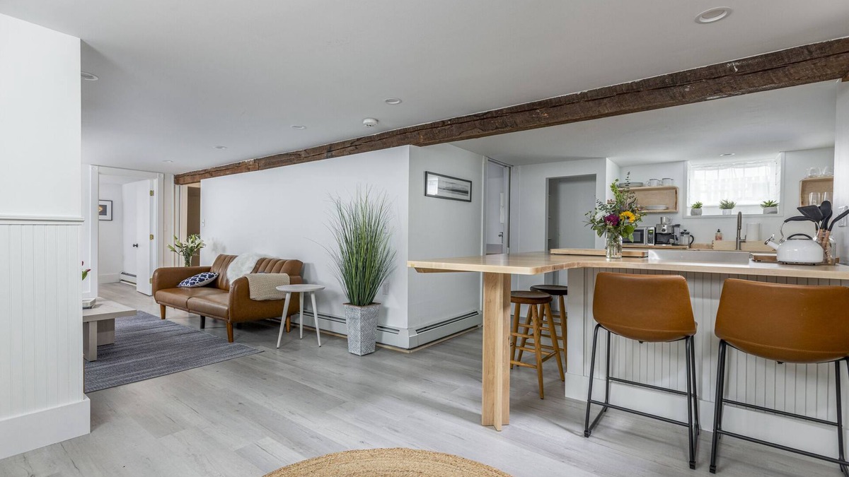 Willard Apartment | Newly Renovated Apartment in Willard Square Area of South Portland, Maine.