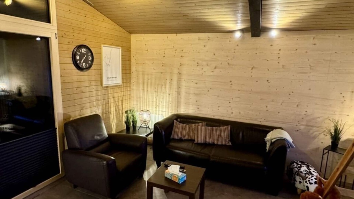 Alpthal Apartment | Newly renovated vacation apartment in alpine chic style directly on the Grossen Mythen