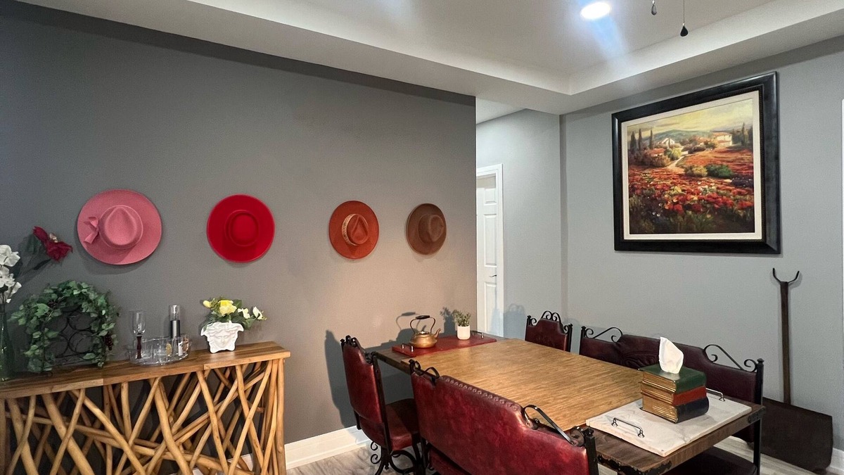 West Pullman House | Newly Revamped Home - For privacy lovers