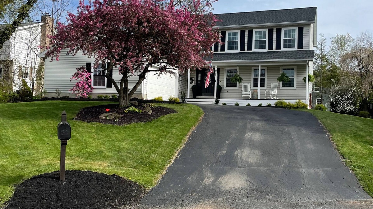 Boalsburg House | Newly Updated 5 Bedroom House in Quiet Neighborhood, End of Cul-de-sac location