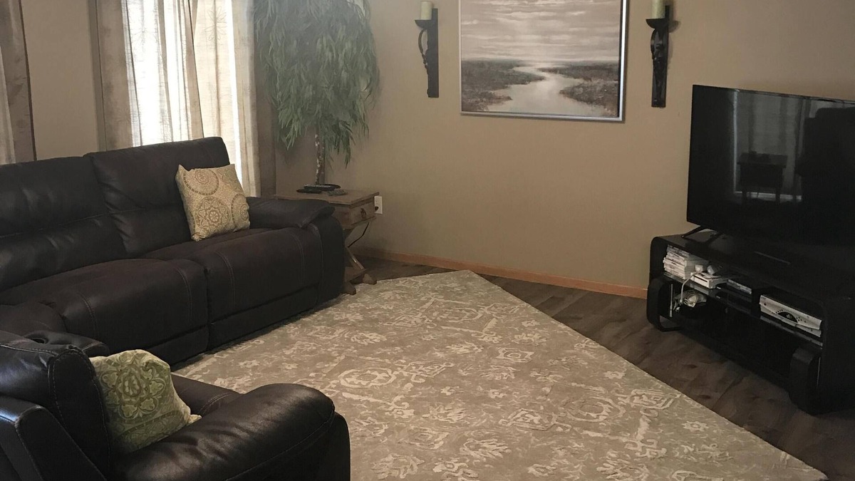 Highlands House | Newly Updated Vacation/Executive Home-Minutes To Downtown