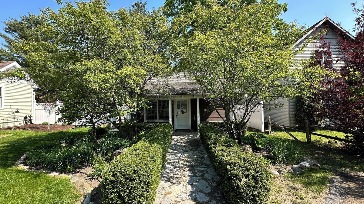 Walloon Lake House | Newly Updated Walloon Village Cottage