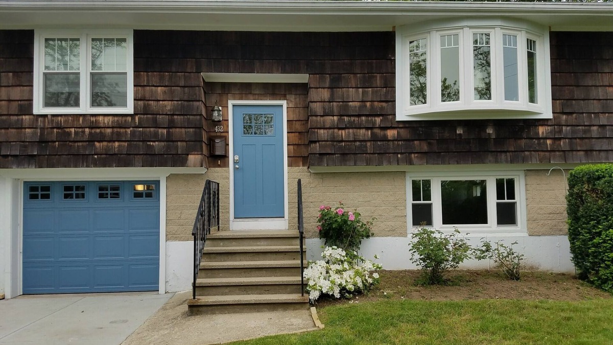 Easton's Point House | Newport area. Easton's Point Middletown. Walk to Beaches!