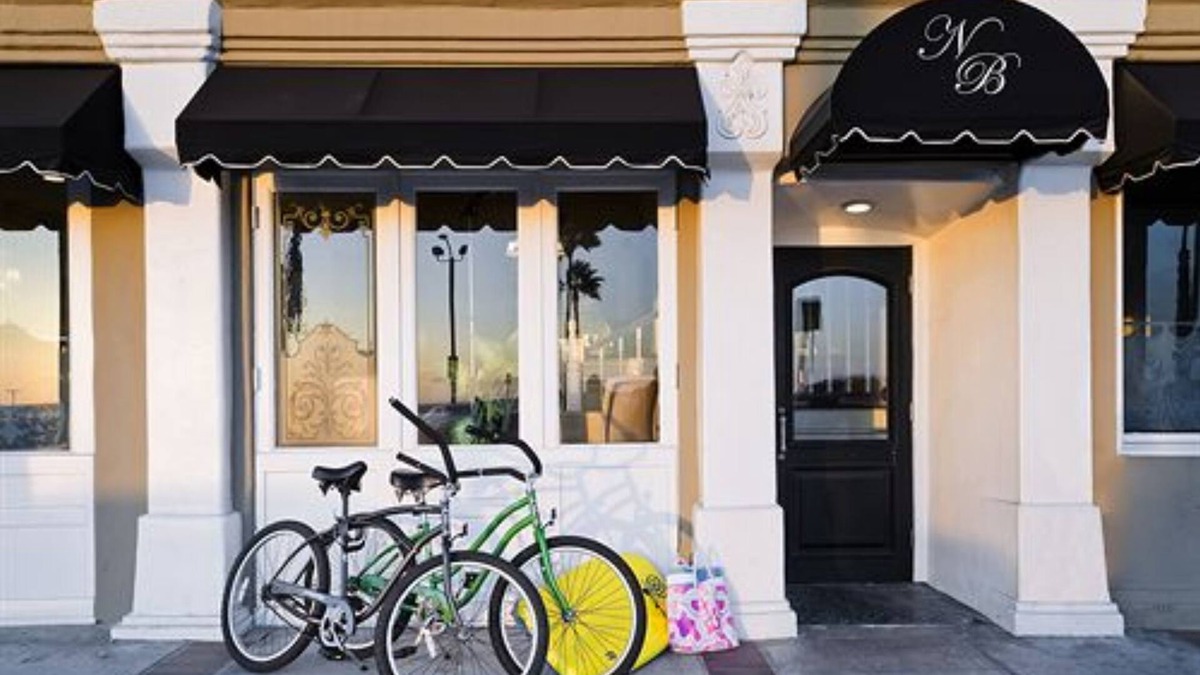 West Newport Bed & Breakfast | Newport Beach Hotel, A Four Sisters Inn