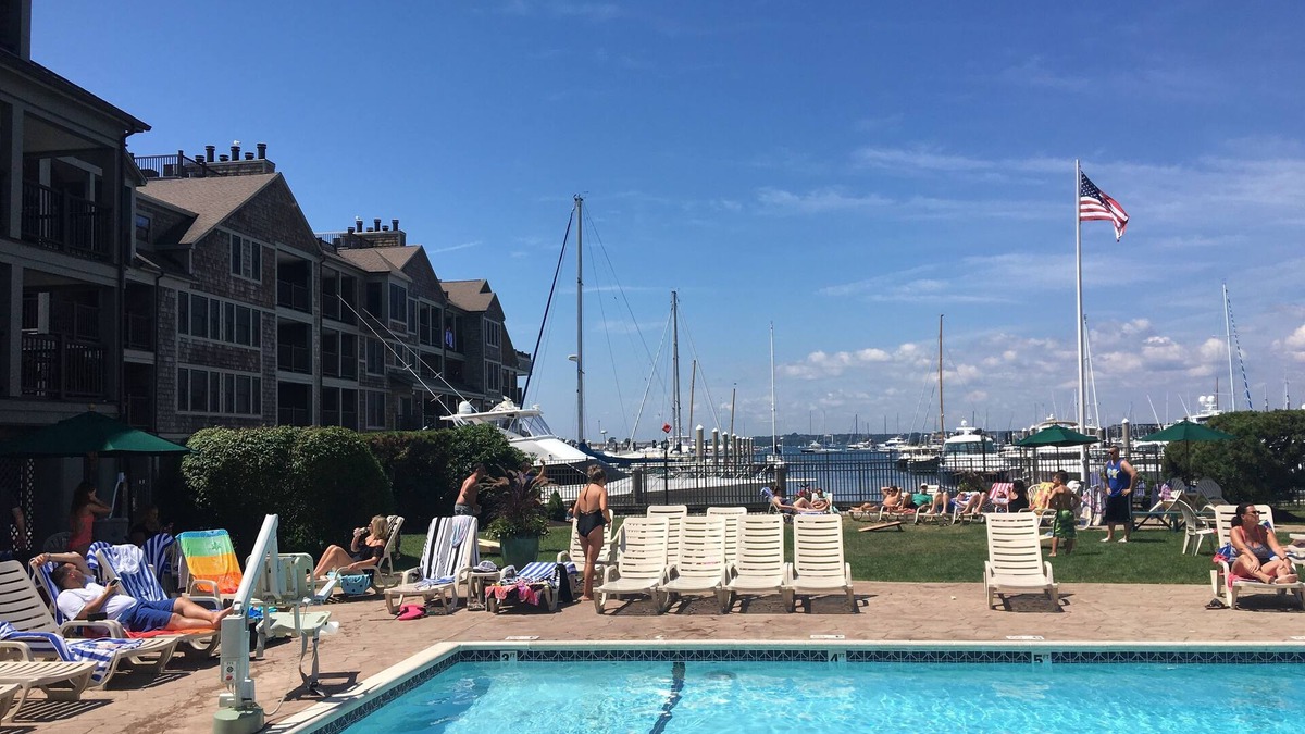 Yachting Village Condo | Newport Onshore - Thames St waterfront! Central location to harbor attractions.