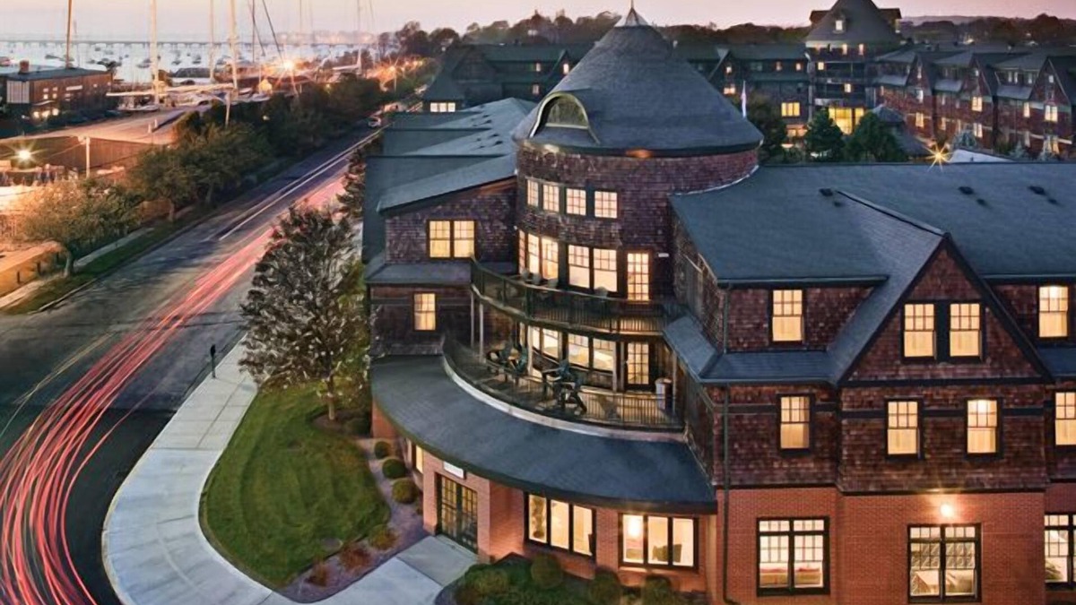 The Point Condo | Newport - Wyndham Long Wharf - downtown location