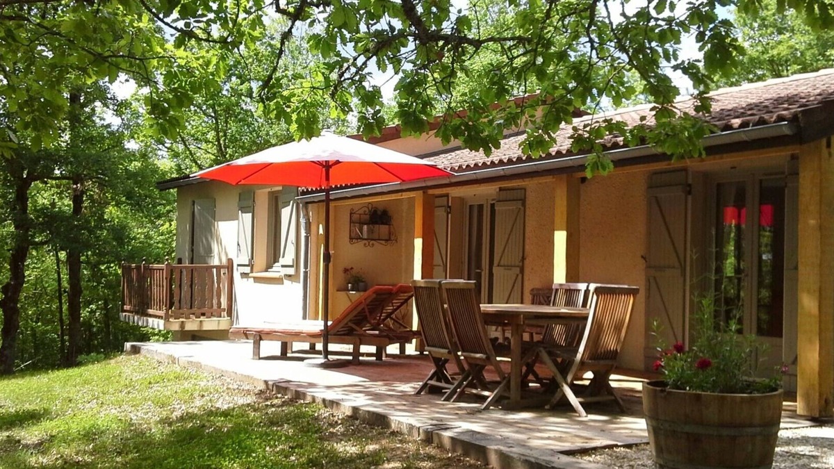 Saint-Cirq-Lapopie Cottage | 'Next Door' Near Saint Cirq Lapopie (15 km)