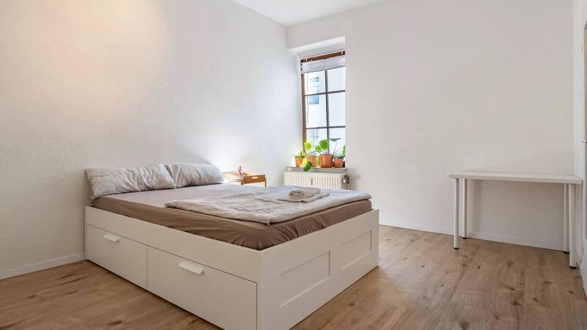 Rheinhausen Apartment | NEXT HOME - FREE Parking & WiFi - Ruhige Lage - bright Apartment