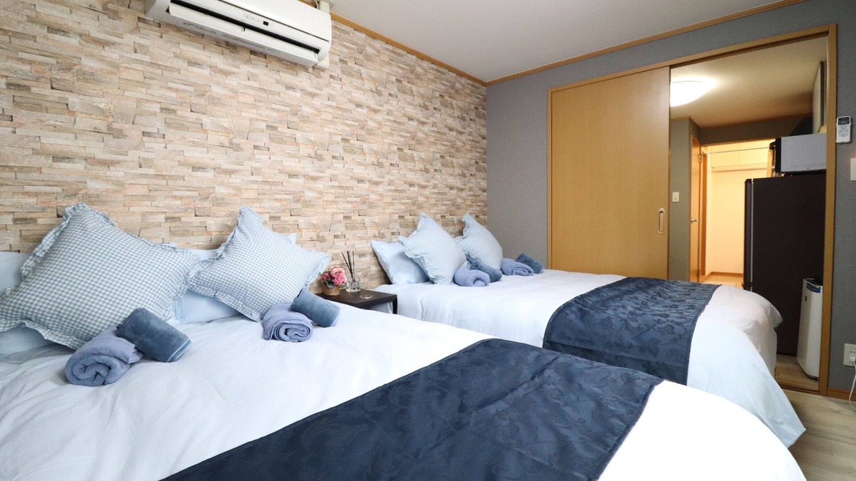 Naniwa Apartment | ＊Next to Daikokucho Sta＊JR Imamiya Sta 9 Mins Walk＊One Sta to Namba＊２BR ＊6 PAX＊