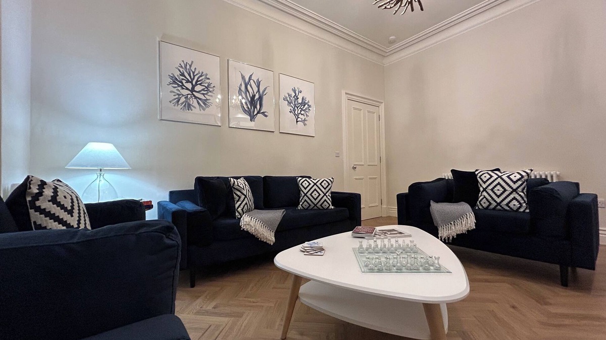 North Berwick Apartment | Next To The Beach - North Berwicknn(30 mins via train from Edinburgh)