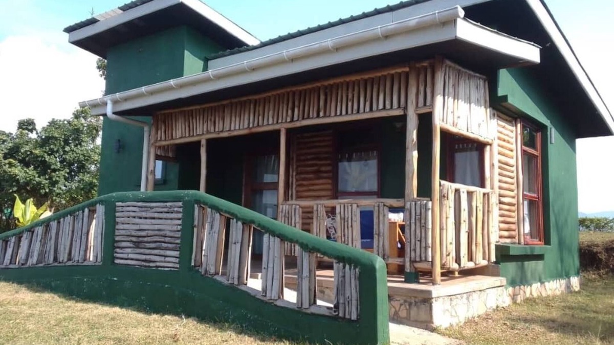 Kinkiizi Bed & Breakfast | ngirisi hill silverback lodge-bwindi