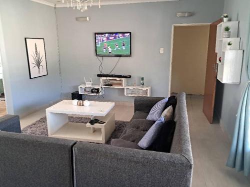Manzini House | Ngwane Park Oasis Guest House