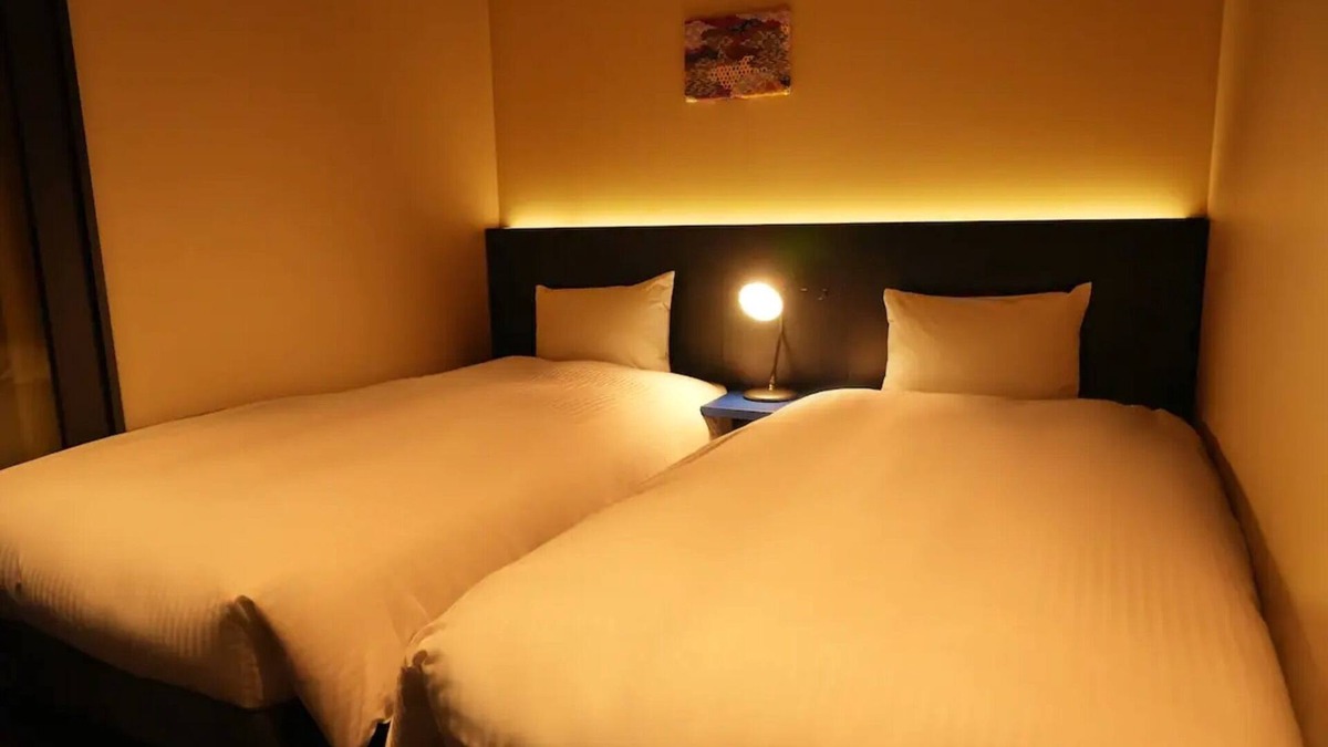 Higashikanda Apartment | Nhotel HigashiKanda twin room / Chiyoda-ku Tokyo