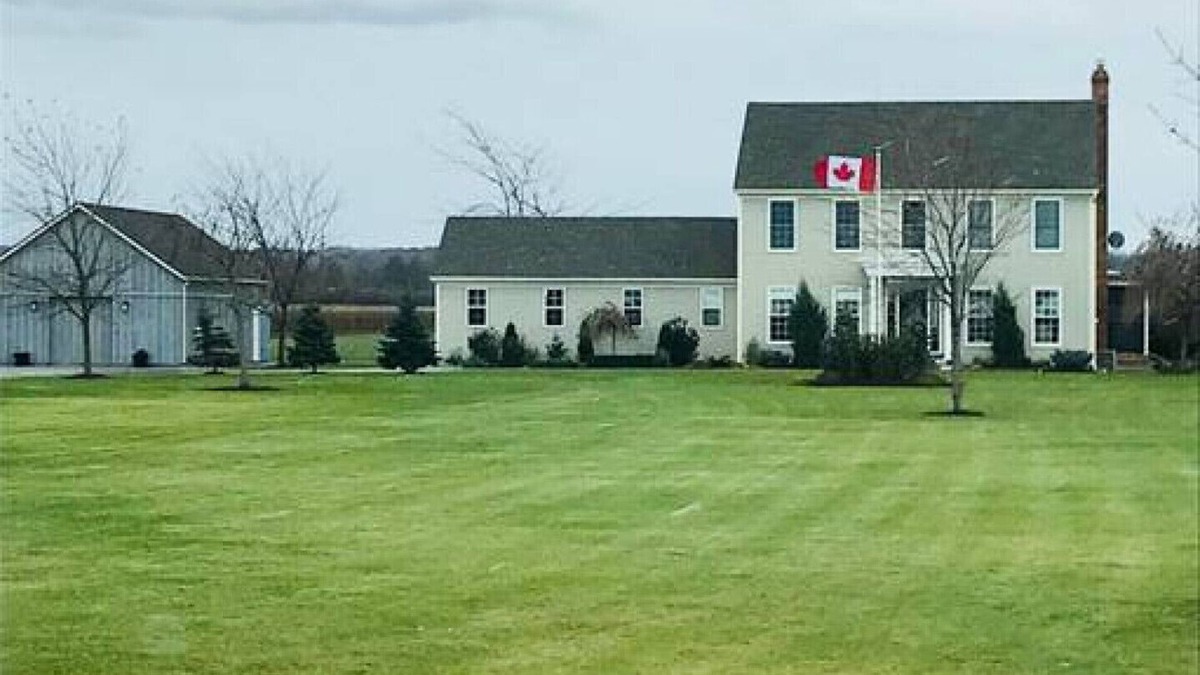 Niagara-on-the-Lake House | Niagara on the lake vineyard vacation home Lic# 013-2022