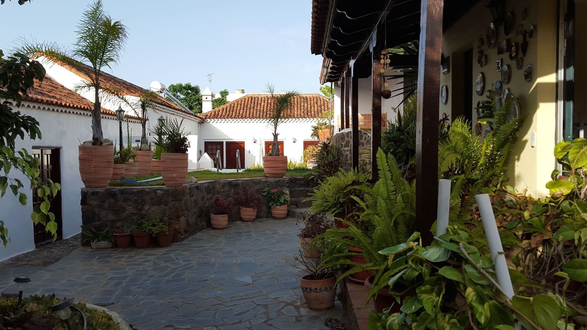 Valle de Guerra House | Nice partment in Tenerife, pool fitness room/big garden Casa Rural Finca Paraiso