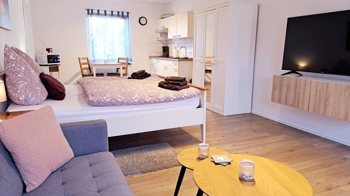 Oesterdeichstrich Apartment | Nice 1-room-apartment, near Büsum (4km), North Sea, beach, parking lot