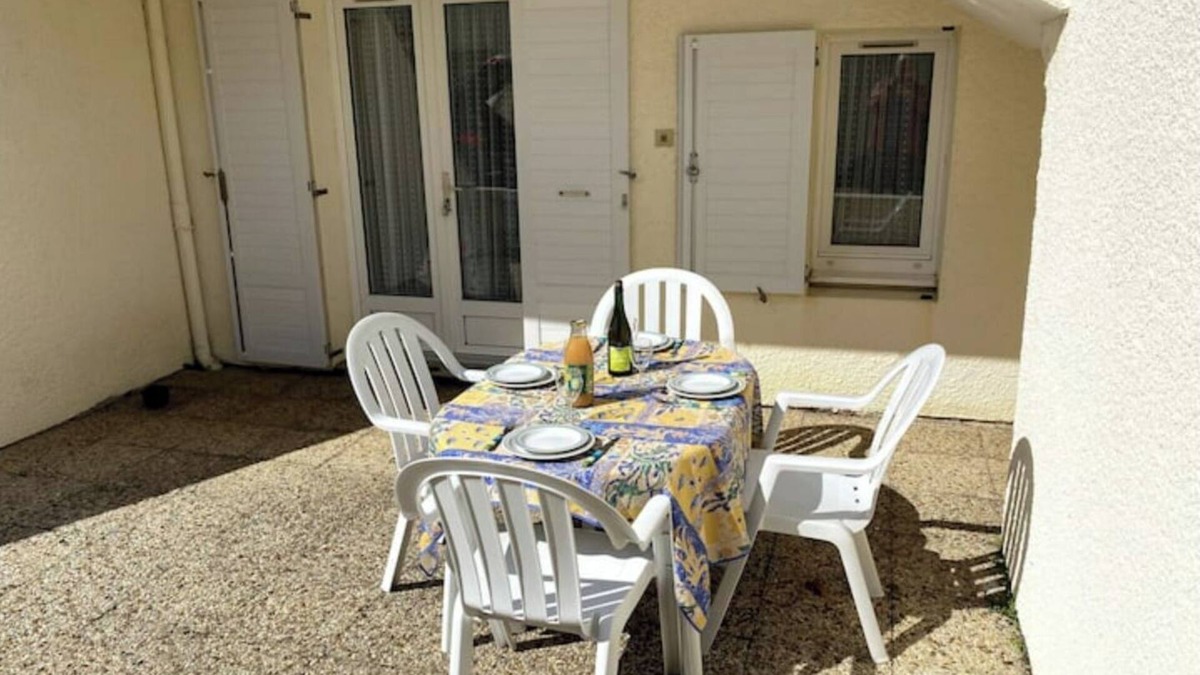 Saint-Nic Apartment | Nice 2-room apartment 100m from the beach