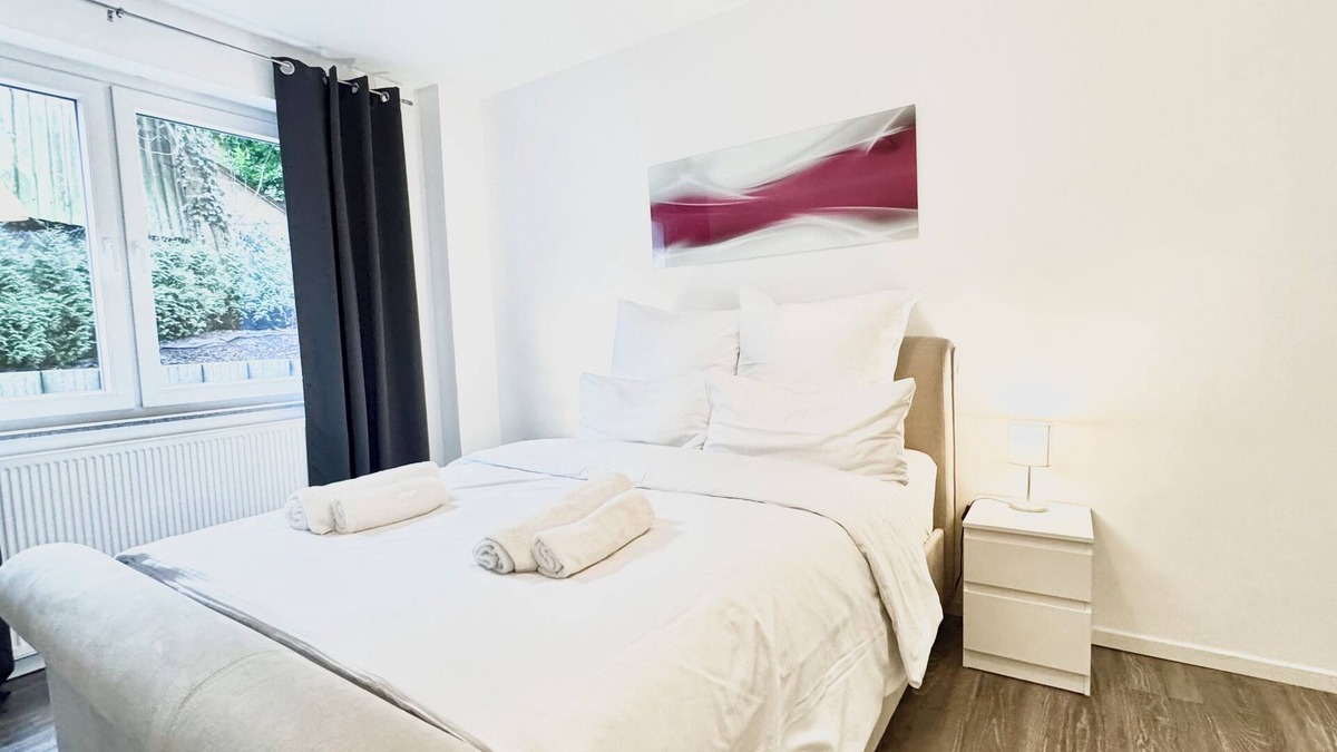 Suedviertel Condo | Nice 2 rooms near the main station