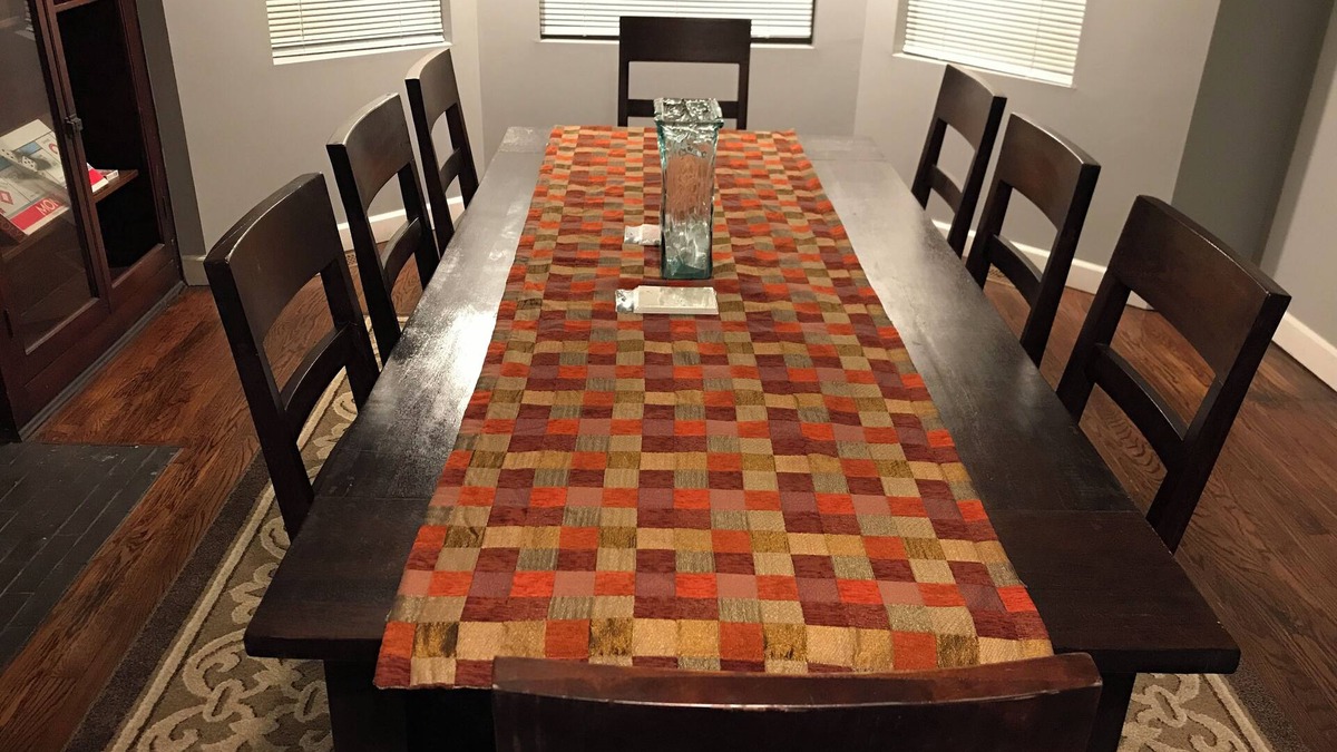 Woodlawn Apartment | Nice 2bedroom apartment steps away from UofChicago