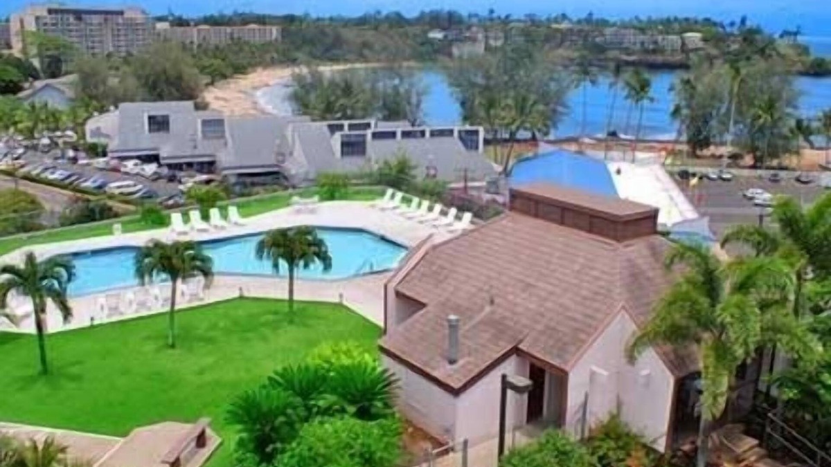 Nawiliwili Condo | Nice 2BR@Beach Sleeps 4+ Hear Waves! Value Comfort-Best Location! SALE Sept/Oct