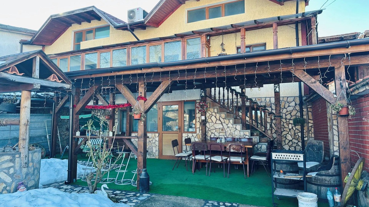 Shiligarnika House | Nice 4-bedroom house with WiFi in charming Bansko