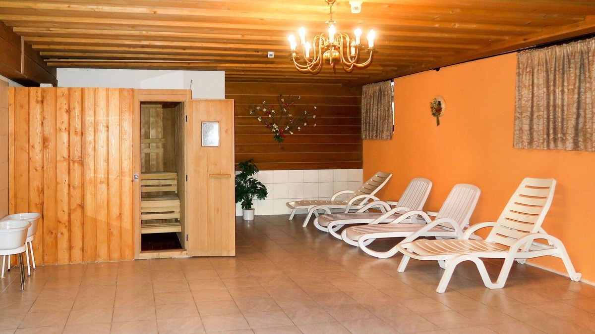 St. Valentin auf der Haide Apartment | Nice apartment for 6 guests with WIFI, TV, balcony, pets allowed and parking
