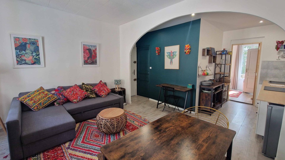 Les Chutes Lavie Apartment | Nice air-conditioned T2 with garden