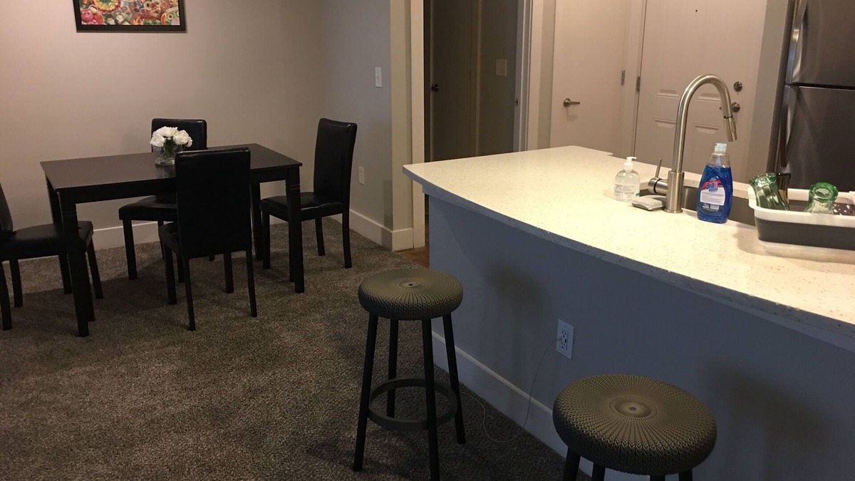 Church Street House | Nice and Comfy Apartment Close to the Airport