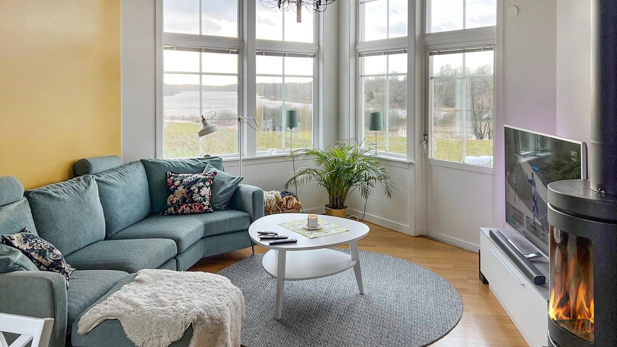Blekinge House | Nice and friendly cottage with a view of Lake Nässjön.