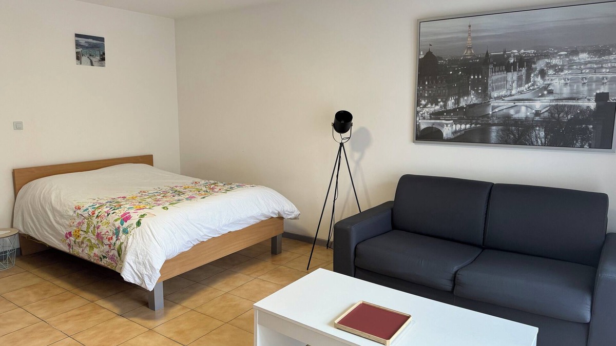 Luzarches Apartment | Nice and quiet Studio near Roissy, Chantilly and Asterix