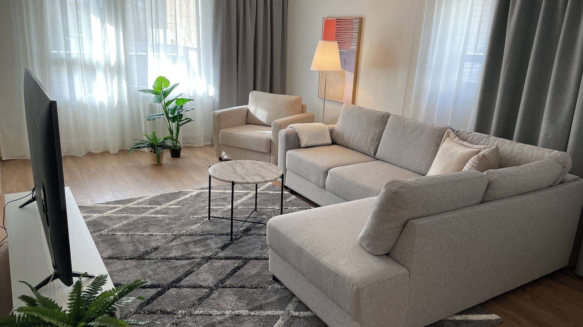 Itainen District Condo | Nice and spacious condo apartment