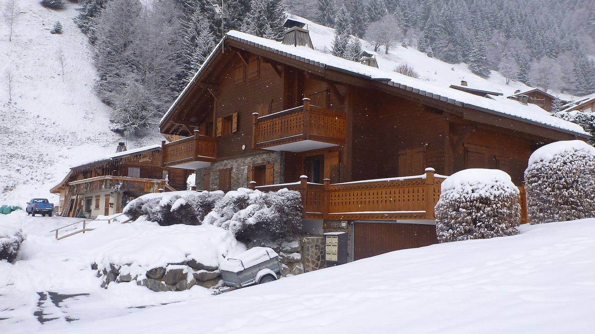 Les Contamines-Montjoie Apartment | Nice apartment of 35 m2 in a beautiful sunny Savoyard chalet