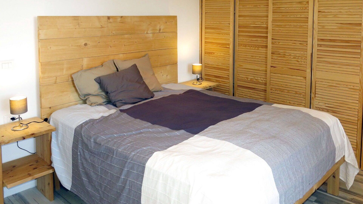 Cologna Spiaggia Villa | Nice apartment in villa with WIFI, pool, hot tub, A/C, TV, patio, pets allowed and panoramic view