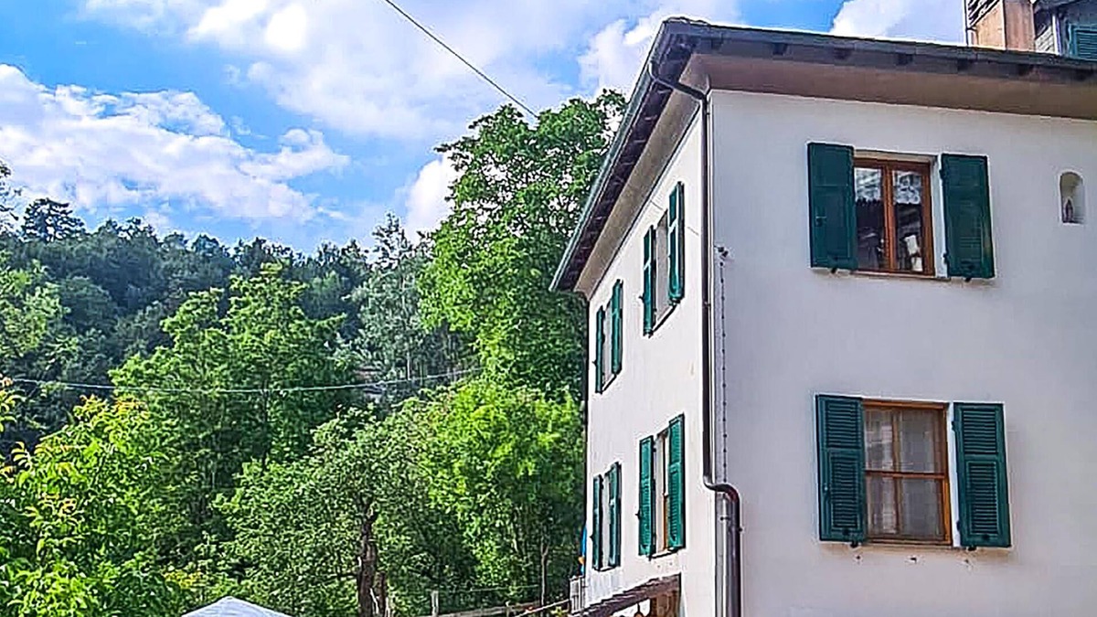 Santo Stefano dʼAveto Apartment | Nice apartment in Santo Stefano d'Aveto