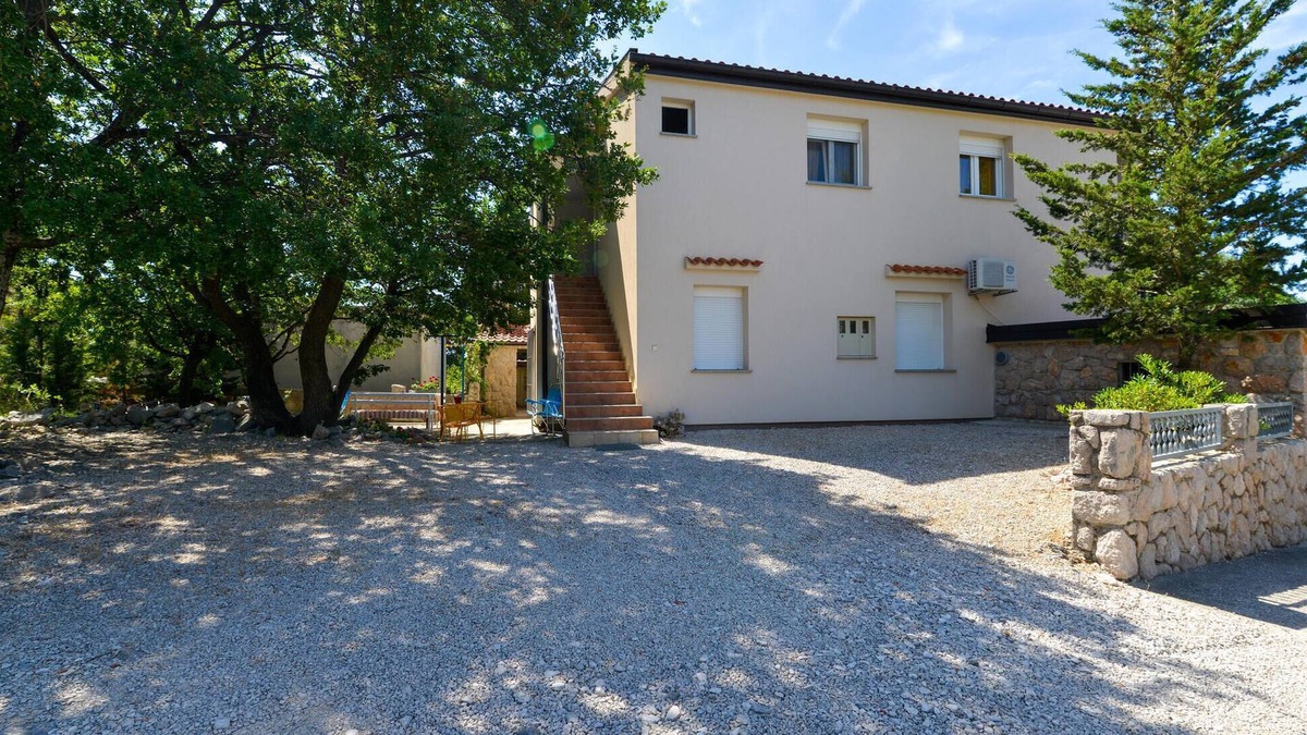 Starigrad Apartment | Nice apartment in Starigrad Paklenica